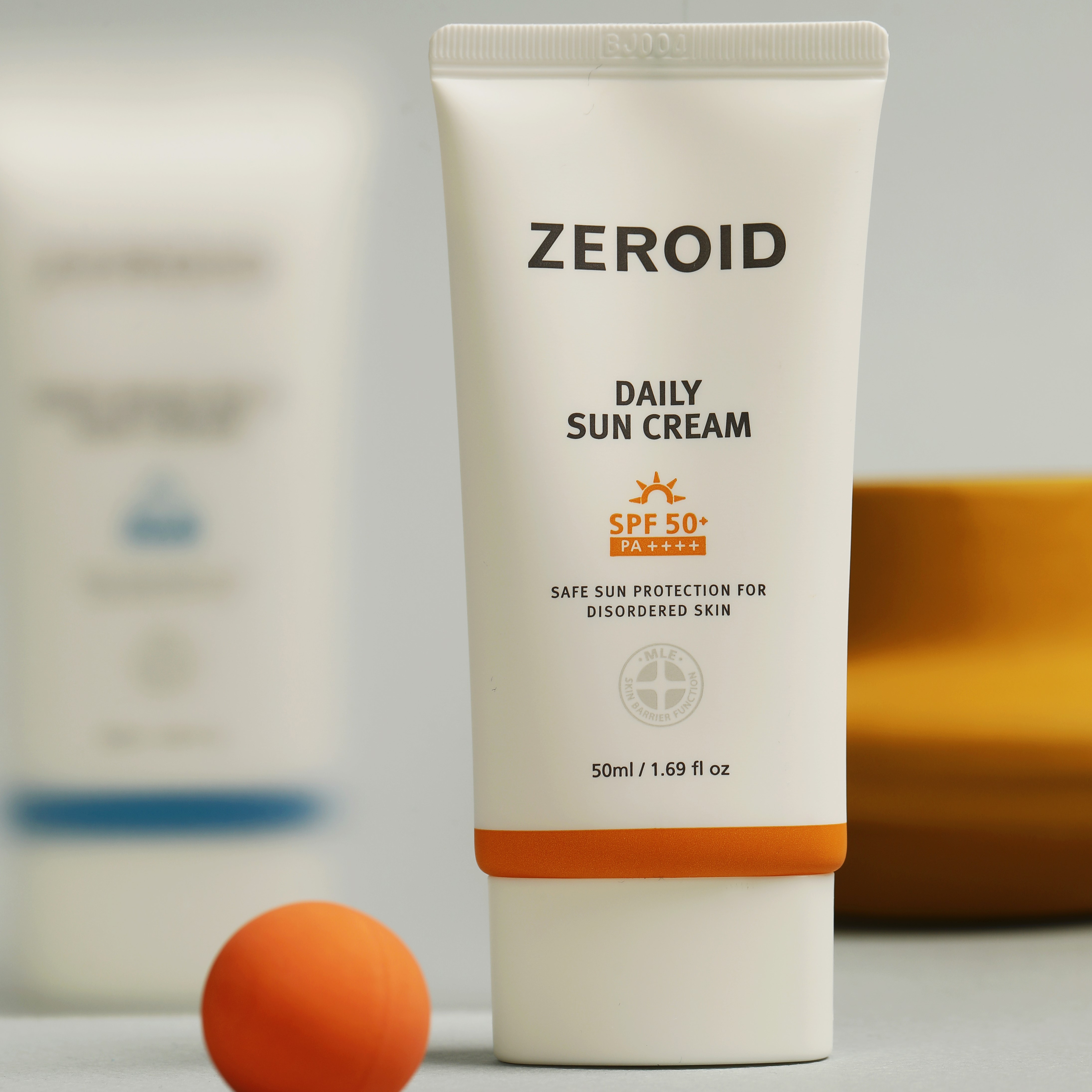 ZEROID SPF50+ теріге арналған күннен қорғайтын крем, 50 мл